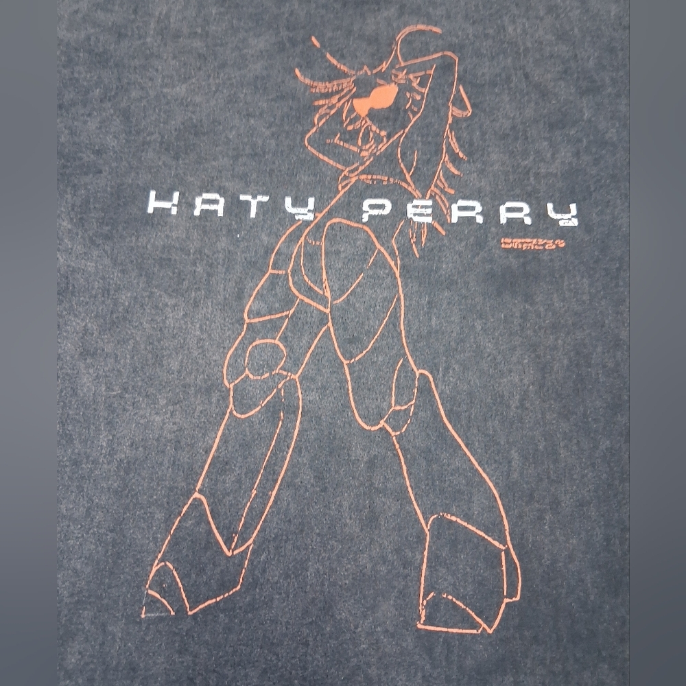 FMCZ Graphic T-Shirt in Gray and Orange - Picture 8 of 8